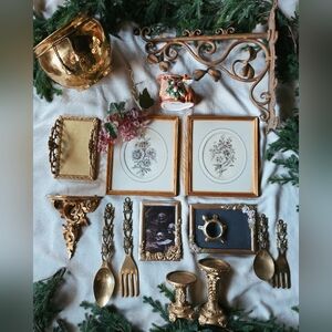 Vintage Gold Winter Drop